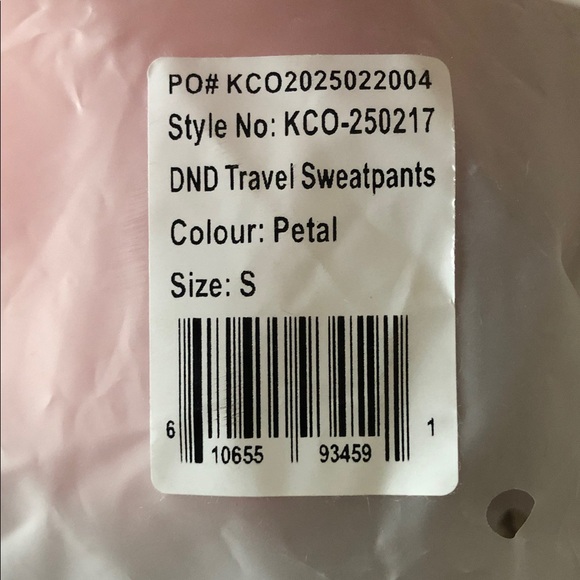 Comfrt airplane mode hoodie and sweatpants set - Picture 8 of 8